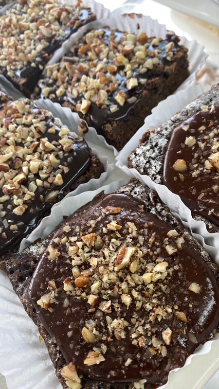 Postres de chocolate con frutos secos